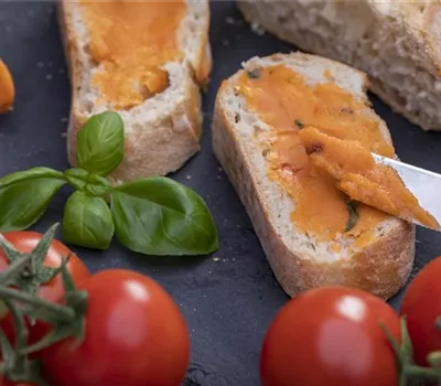 Würzige Tomatenbutter